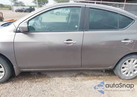 2015 Nissan Versa 1.6 Sv z USA, uszkodzony, nr VIN 3N1CN7AP7FL832744